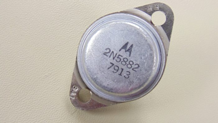 2N5882