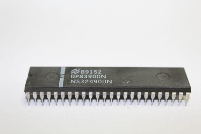 DP8390DN