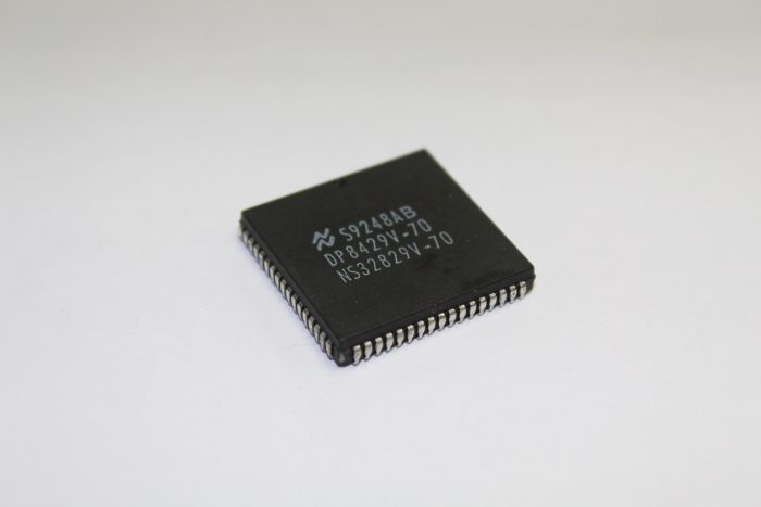 DP8429V-70