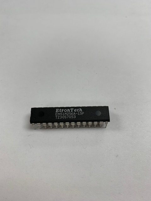 EM51M256A-15P
