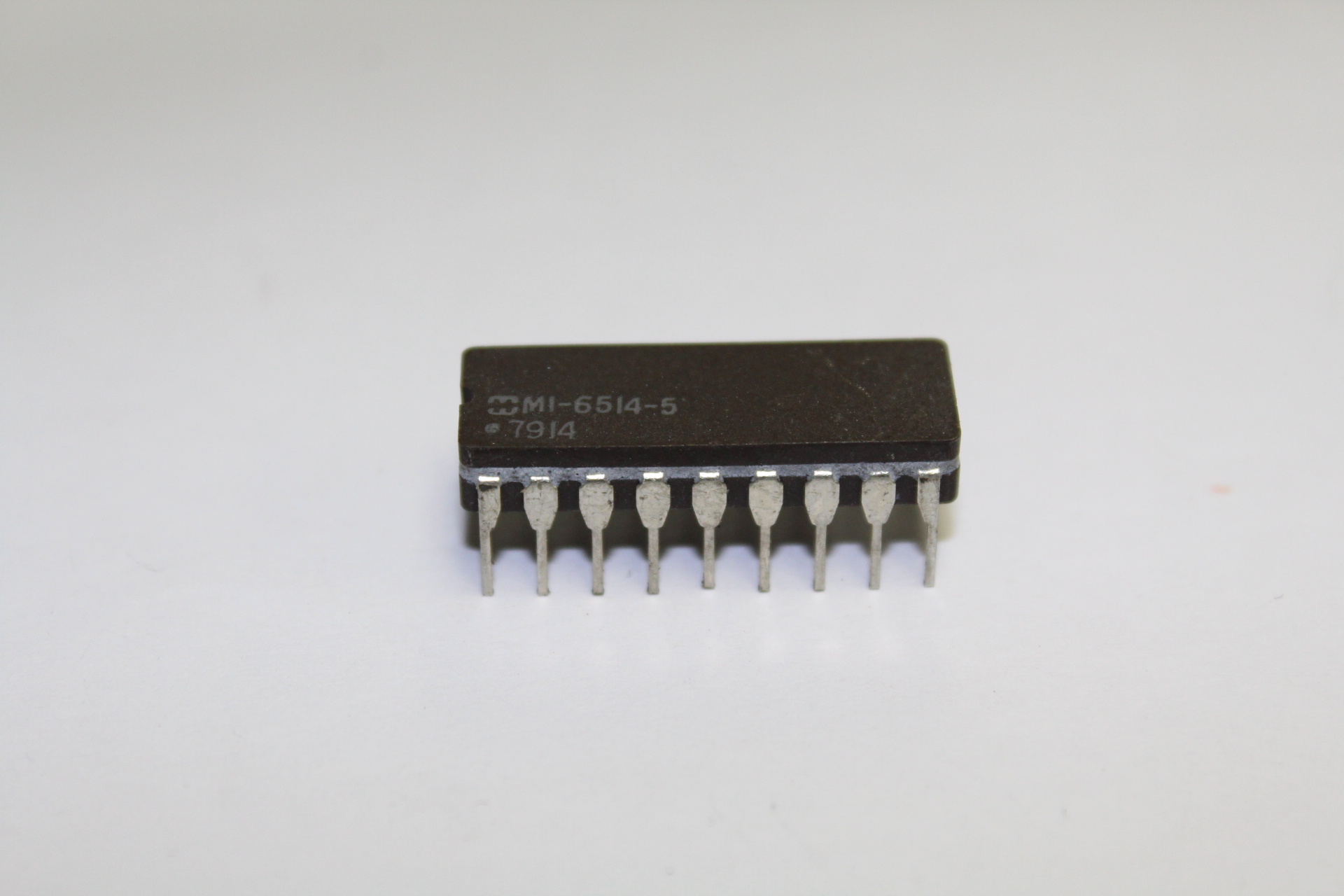 HM1-6514-5
