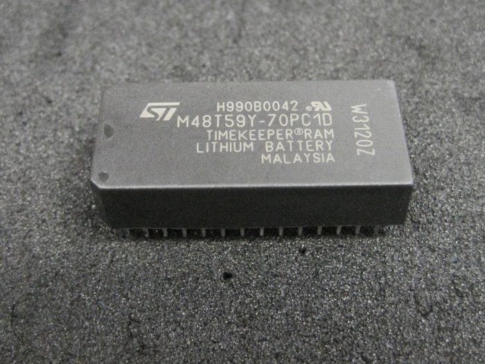 M48T59Y-70PC1D