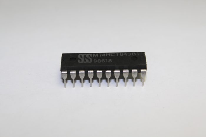 M74HCT643B1