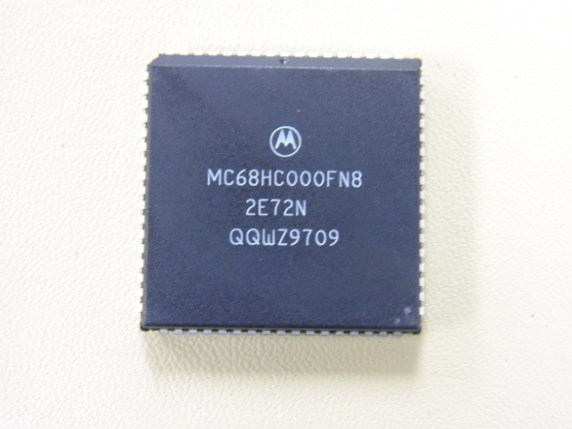 MC68HC000FN8