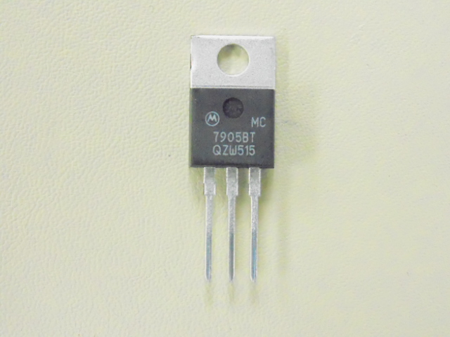 MC7905BT
