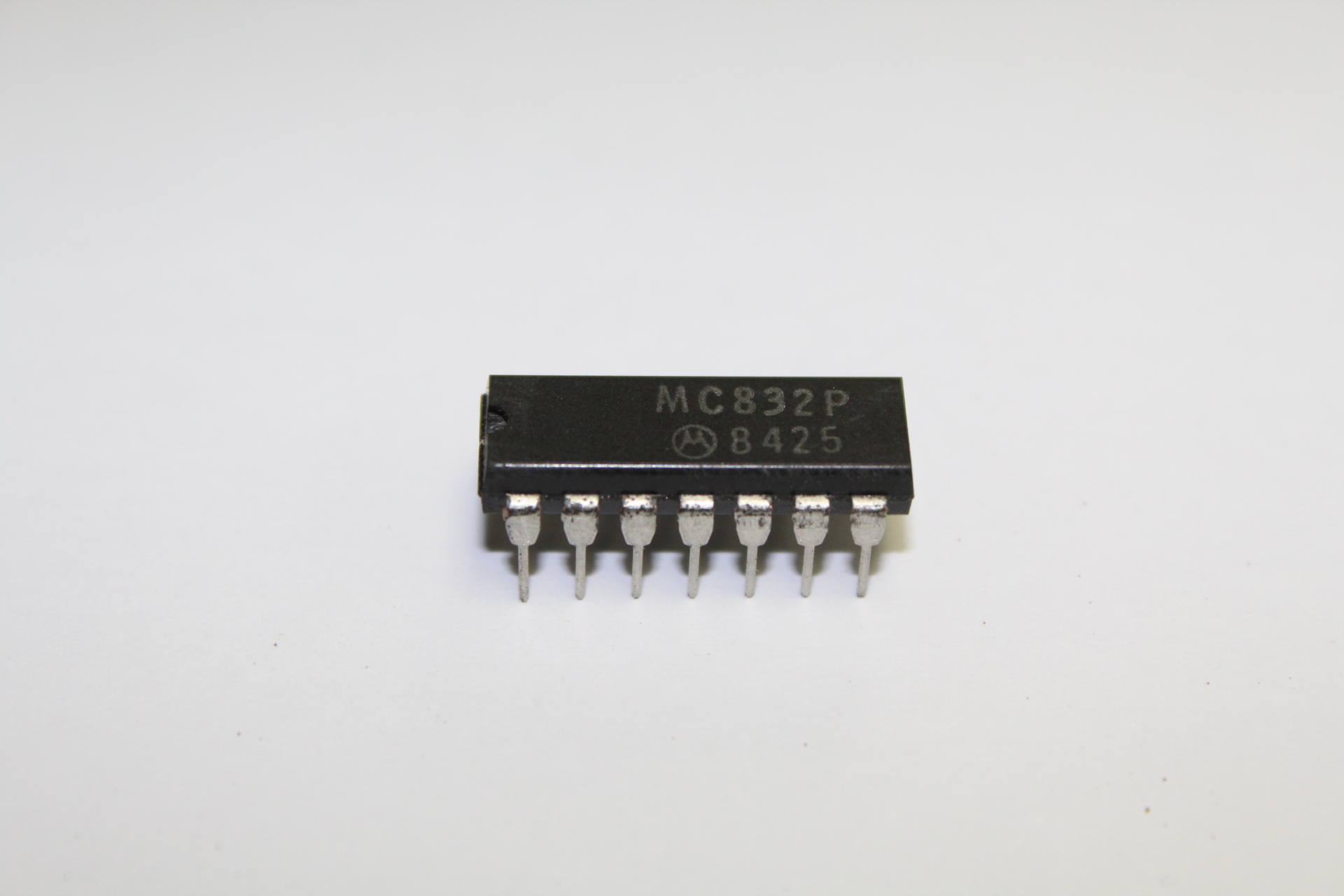 MC832P