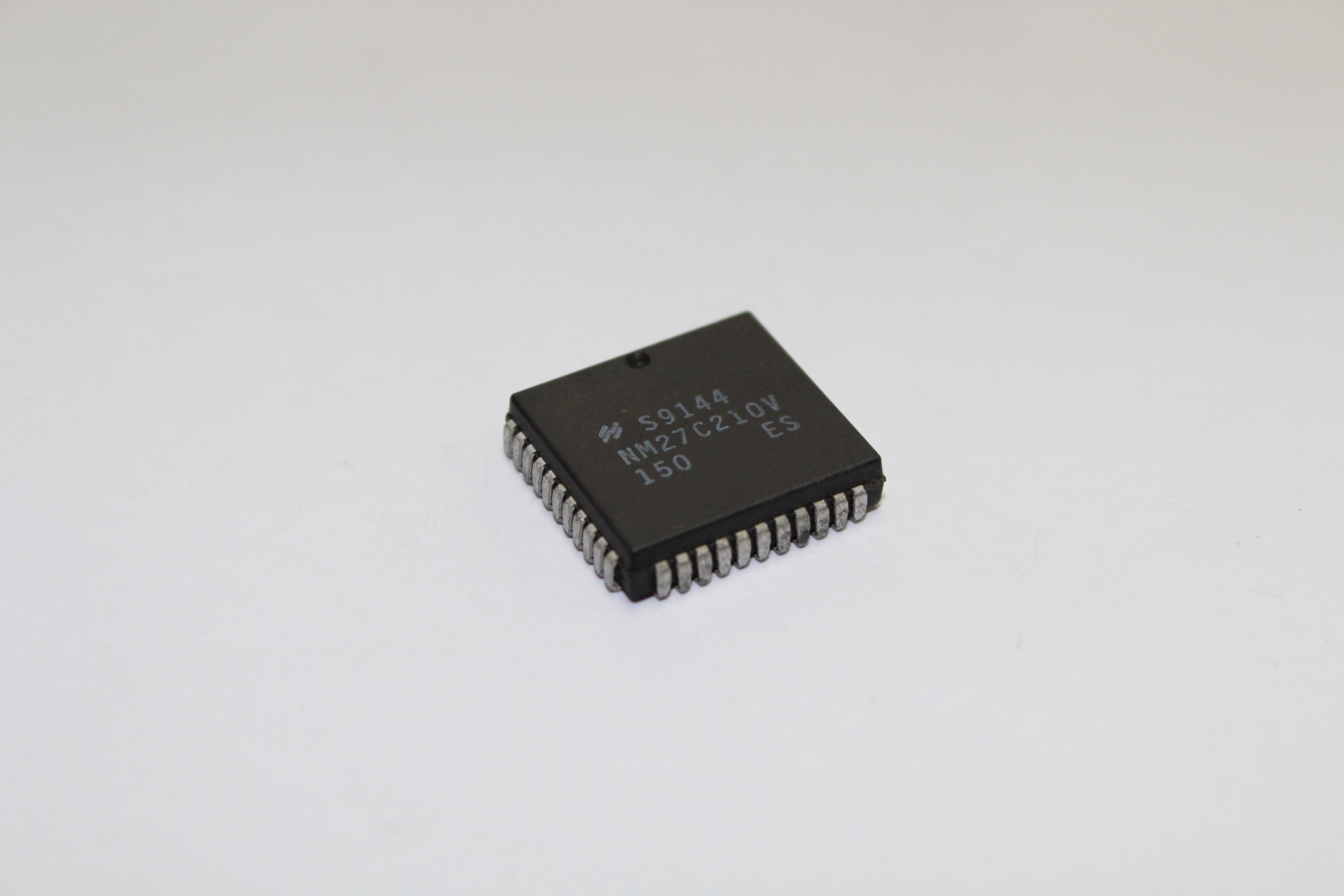 NM27C210V-150