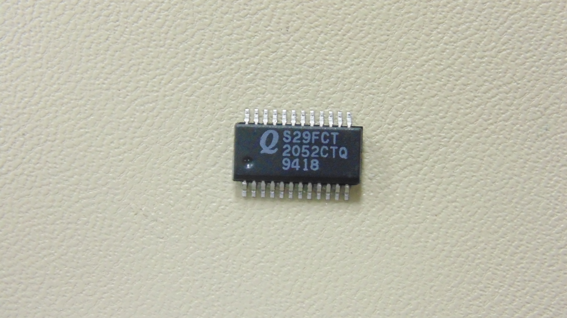 QS29FCT2052CTQ