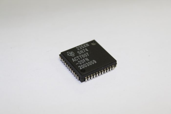 SN74ACT7807-20FN