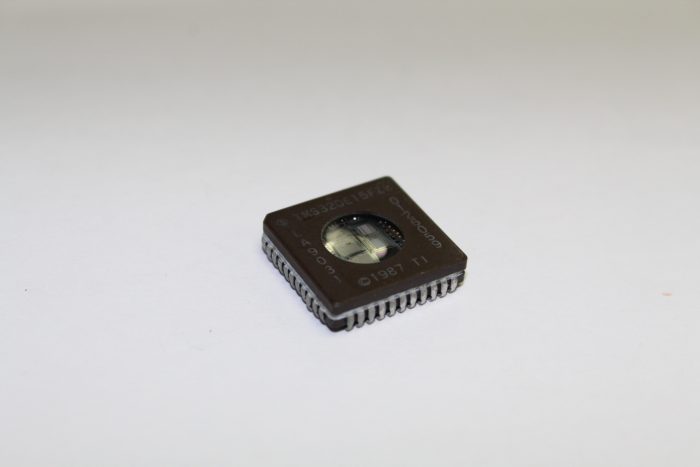 TMS320E15FZL